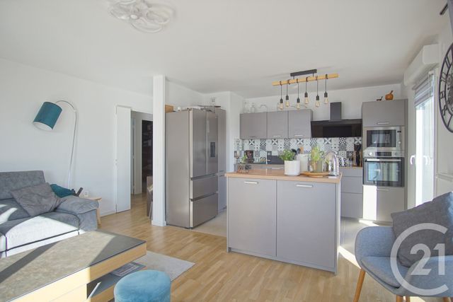 Appartement F5 à vendre - 5 pièces - 94.0 m2 - THIAIS - 94 - ILE-DE-FRANCE - Century 21 Acv