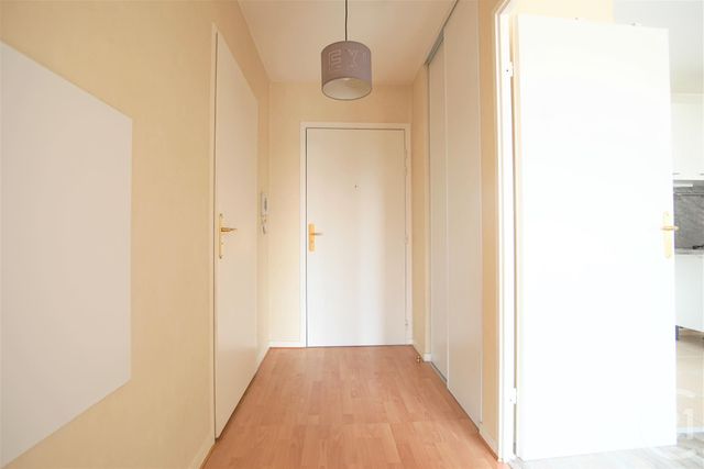 Appartement F2 à vendre - 2 pièces - 42.54 m2 - CHOISY LE ROI - 94 - ILE-DE-FRANCE - Century 21 Acv
