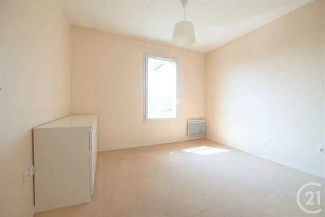 Appartement F2 à vendre - 2 pièces - 42.54 m2 - CHOISY LE ROI - 94 - ILE-DE-FRANCE - Century 21 Acv