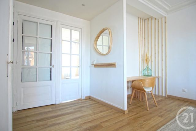 Appartement F2 à vendre - 2 pièces - 41.32 m2 - CHOISY LE ROI - 94 - ILE-DE-FRANCE - Century 21 Acv