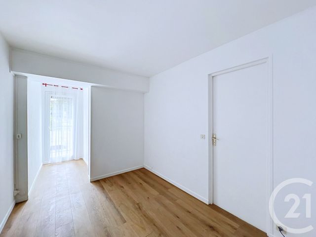 Appartement F2 à vendre - 2 pièces - 44.88 m2 - CHOISY LE ROI - 94 - ILE-DE-FRANCE - Century 21 Acv