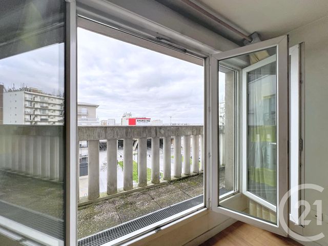 Appartement F2 à vendre - 2 pièces - 35.9 m2 - THIAIS - 94 - ILE-DE-FRANCE - Century 21 Acv