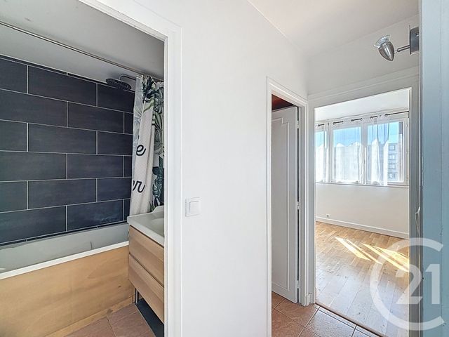 Appartement F3 à vendre - 3 pièces - 64.43 m2 - THIAIS - 94 - ILE-DE-FRANCE - Century 21 Acv