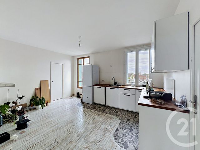 Appartement F4 à vendre - 4 pièces - 74.4 m2 - CHOISY LE ROI - 94 - ILE-DE-FRANCE - Century 21 Acv