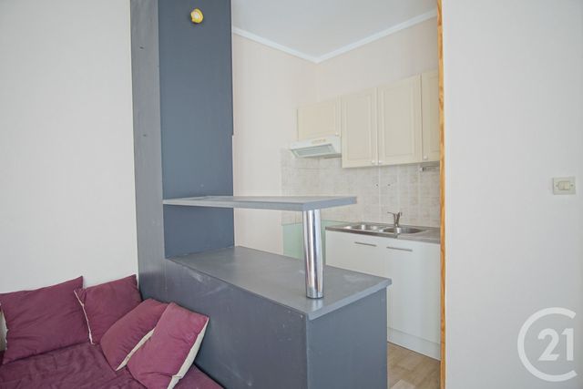 Appartement F2 à vendre - 2 pièces - 32.29 m2 - CHOISY LE ROI - 94 - ILE-DE-FRANCE - Century 21 Acv