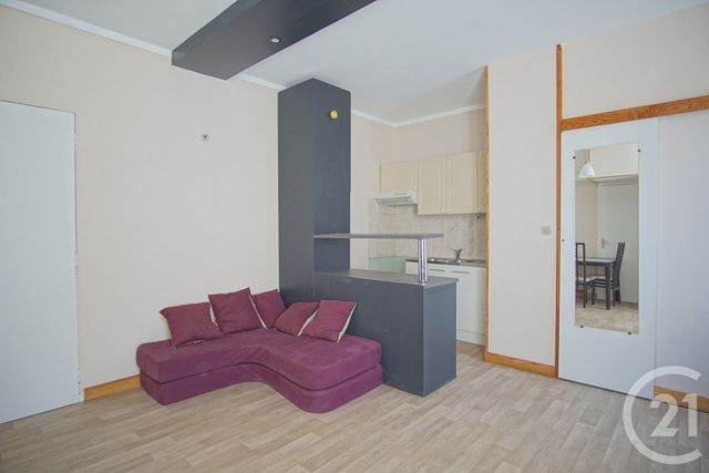 Appartement F2 à vendre - 2 pièces - 32.29 m2 - CHOISY LE ROI - 94 - ILE-DE-FRANCE - Century 21 Acv