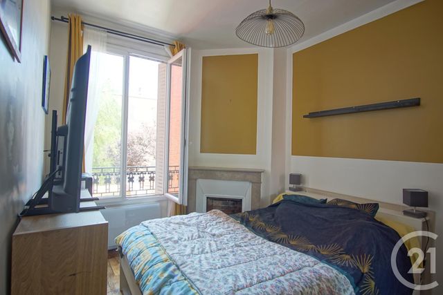 Appartement F2 à vendre - 2 pièces - 37.91 m2 - CHOISY LE ROI - 94 - ILE-DE-FRANCE - Century 21 Acv