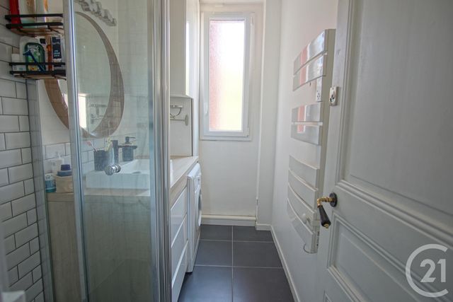 Appartement F2 à vendre - 2 pièces - 37.91 m2 - CHOISY LE ROI - 94 - ILE-DE-FRANCE - Century 21 Acv