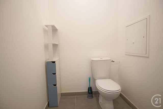 Appartement F2 à vendre - 2 pièces - 44.88 m2 - CHOISY LE ROI - 94 - ILE-DE-FRANCE - Century 21 Acv