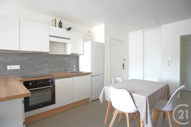 Appartement F2 à vendre - 2 pièces - 44.88 m2 - CHOISY LE ROI - 94 - ILE-DE-FRANCE - Century 21 Acv