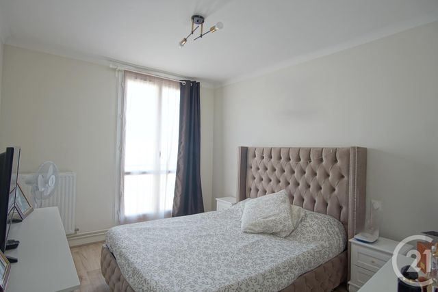 Appartement F5 à vendre - 5 pièces - 88.72 m2 - CHOISY LE ROI - 94 - ILE-DE-FRANCE - Century 21 Acv