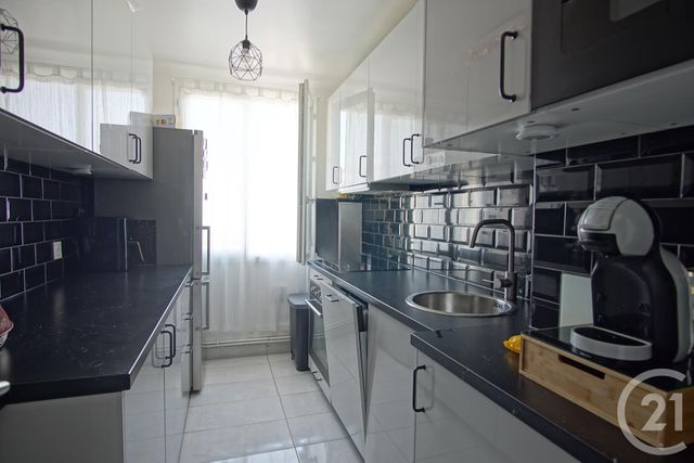 Appartement F5 à vendre - 5 pièces - 88.72 m2 - CHOISY LE ROI - 94 - ILE-DE-FRANCE - Century 21 Acv