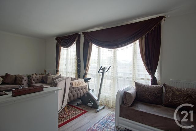 Appartement F5 à vendre - 5 pièces - 88.72 m2 - CHOISY LE ROI - 94 - ILE-DE-FRANCE - Century 21 Acv