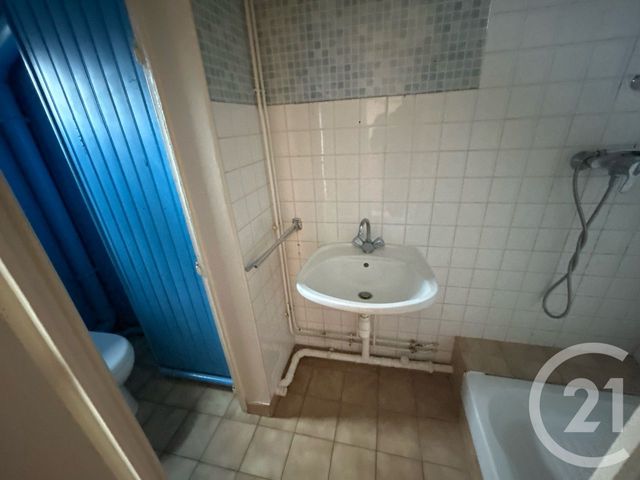 Appartement F3 à vendre - 3 pièces - 52.04 m2 - CHOISY LE ROI - 94 - ILE-DE-FRANCE - Century 21 Acv