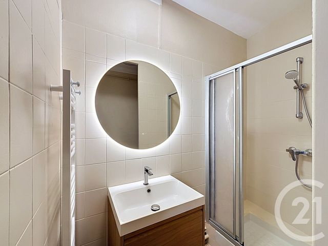 Appartement F3 à vendre - 3 pièces - 55.42 m2 - CHOISY LE ROI - 94 - ILE-DE-FRANCE - Century 21 Acv