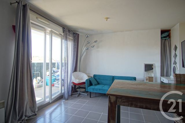 Appartement F1 à vendre - 1 pièce - 27.47 m2 - CHOISY LE ROI - 94 - ILE-DE-FRANCE - Century 21 Acv
