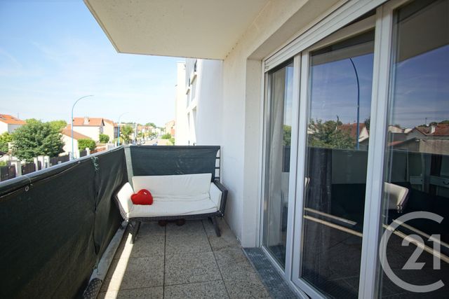 Appartement F1 à vendre - 1 pièce - 27.47 m2 - CHOISY LE ROI - 94 - ILE-DE-FRANCE - Century 21 Acv