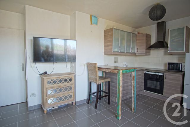 Appartement F1 à vendre - 1 pièce - 27.47 m2 - CHOISY LE ROI - 94 - ILE-DE-FRANCE - Century 21 Acv
