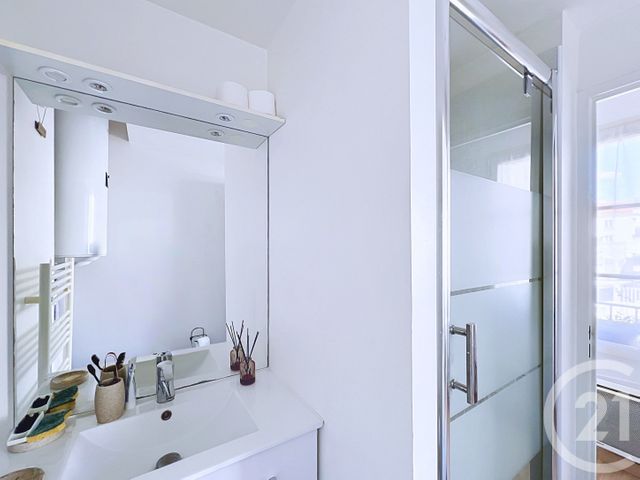 Appartement T2 à vendre - 2 pièces - 36.1 m2 - CHOISY LE ROI - 94 - ILE-DE-FRANCE - Century 21 Acv