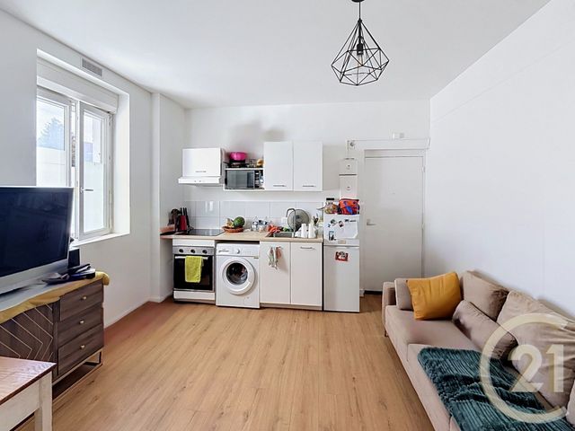 Appartement F2 à vendre - 2 pièces - 27.54 m2 - CHOISY LE ROI - 94 - ILE-DE-FRANCE - Century 21 Acv
