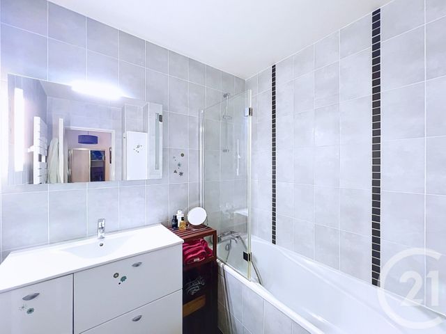Appartement F5 à vendre - 5 pièces - 100.22 m2 - CHOISY LE ROI - 94 - ILE-DE-FRANCE - Century 21 Acv