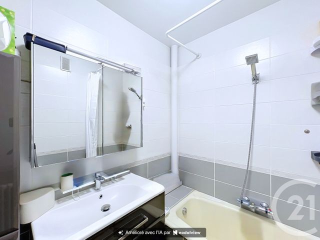 Appartement F5 à vendre - 5 pièces - 81.57 m2 - CHOISY LE ROI - 94 - ILE-DE-FRANCE - Century 21 Acv